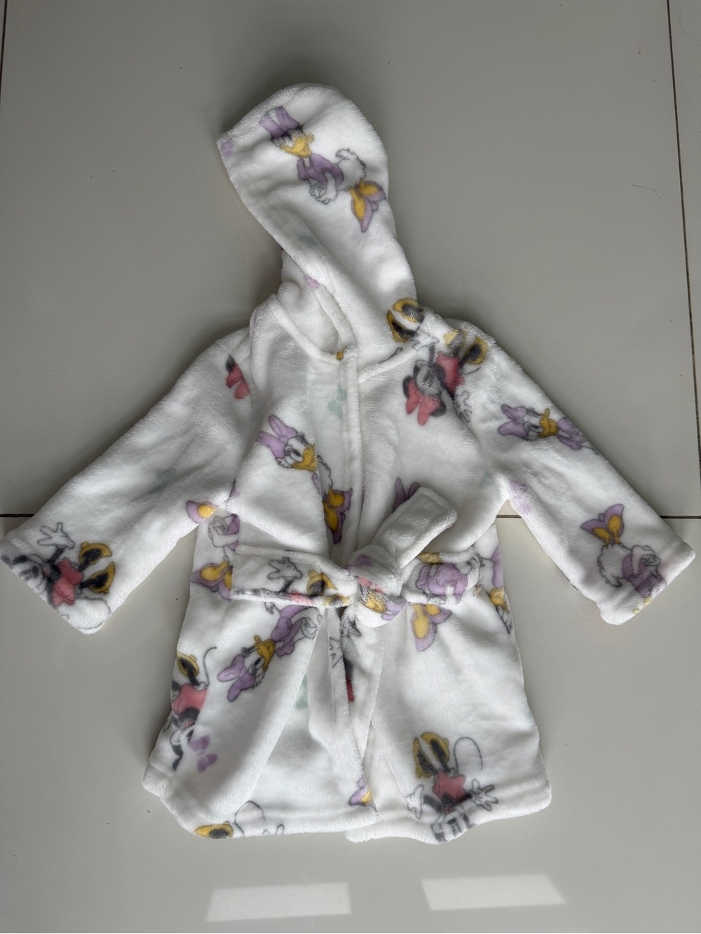 Disney White Hooded Plush Kids Robe with Pink, Purple & Yellow Daisy Prints